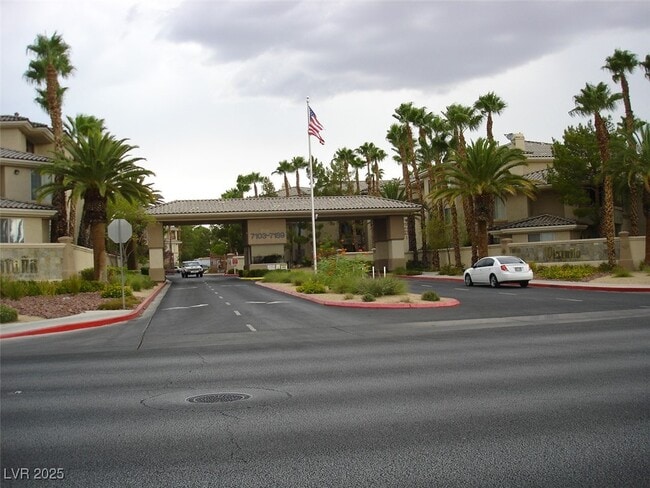 Building Photo - 7139 S Durango Dr