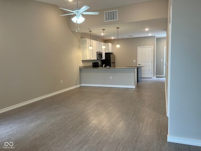 Building Photo - 106 Cypress Dr