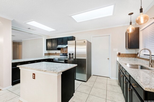 Building Photo - 7910 Chestnut Barr Dr