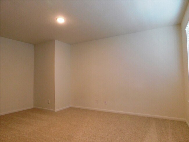 Building Photo - 10775 Sora Dr