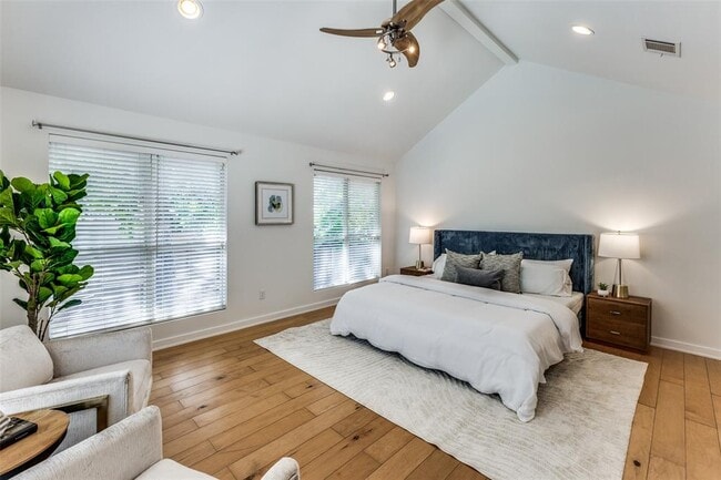 Building Photo - 1802 Harvey St