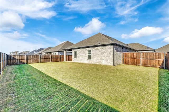 Building Photo - 260 Lakeside Dr