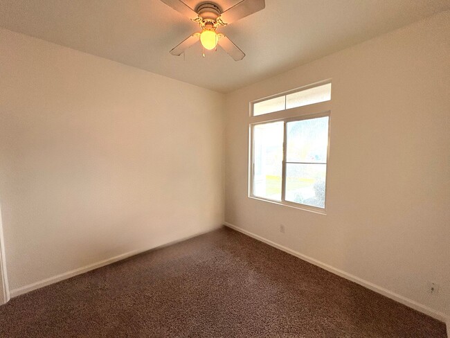 Building Photo - Single-Story 3-Bed Home with Private Beautiful Yard in Quiet Neighborhood