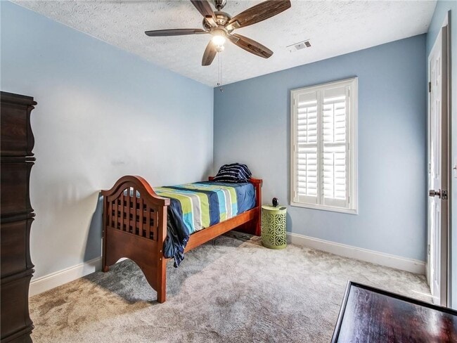 Building Photo - 3840 Forsythia Way