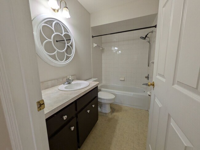 Building Photo - RAINBOW SPRINGS COUNTRY CLUB