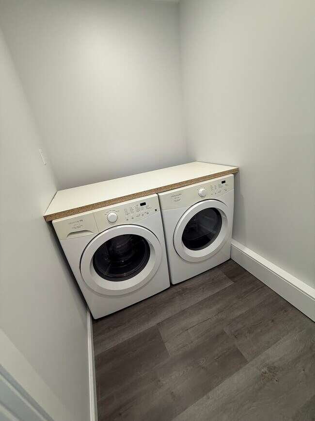 Laundry Room - 53 Homeland Dr
