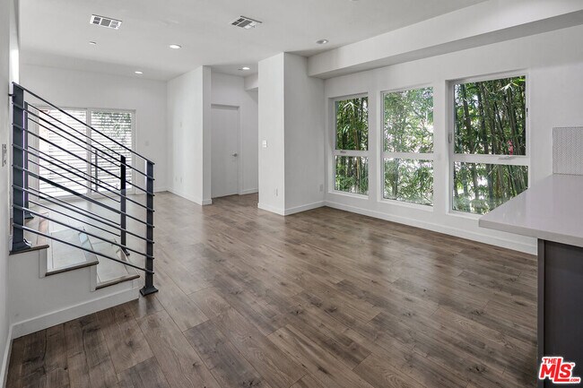 Building Photo - 6611 Leland Way