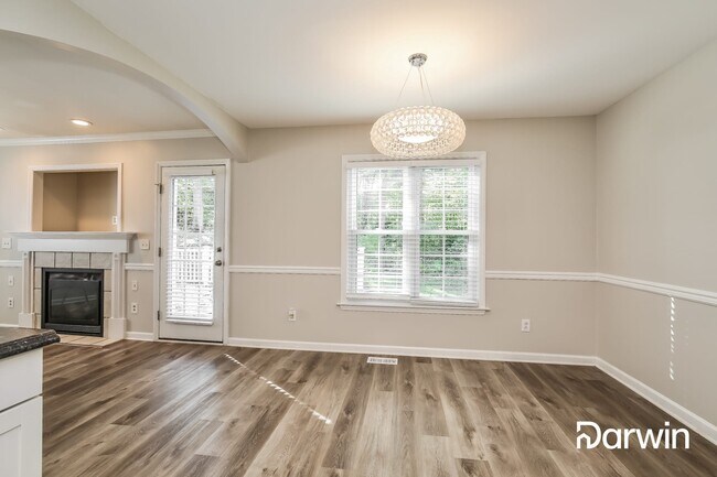Building Photo - 3672 Turret Ct NE