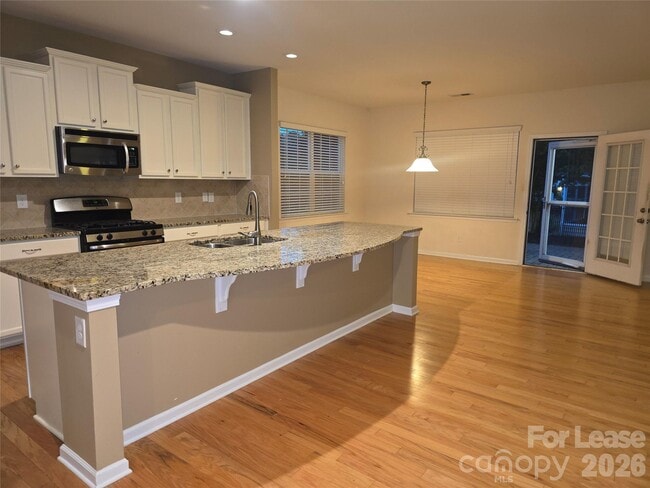 Building Photo - 5021 Kinross Ln