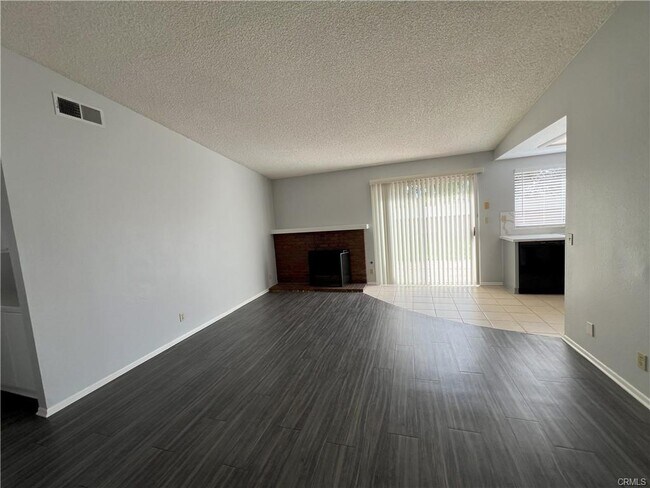 Building Photo - 44017 Kirkland Ave