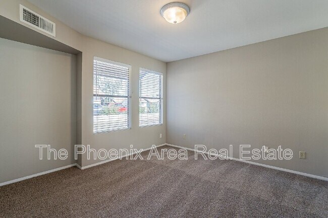 Building Photo - 5714 N 68th Ave
