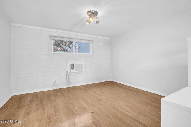 Building Photo - 821 N 3rd St