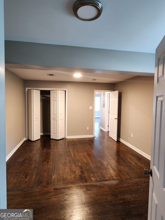 Building Photo - 2148 Clanton Terrace
