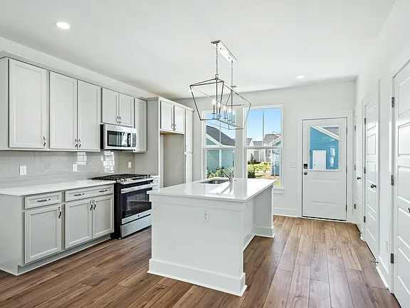 Building Photo - 507 Sound Dr