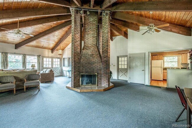 Building Photo - 3250 Oneal Cir