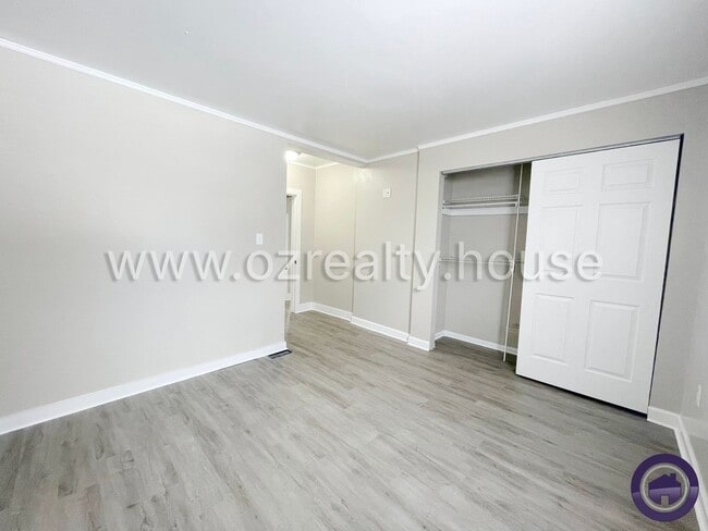 Building Photo - 5344 Claxton St