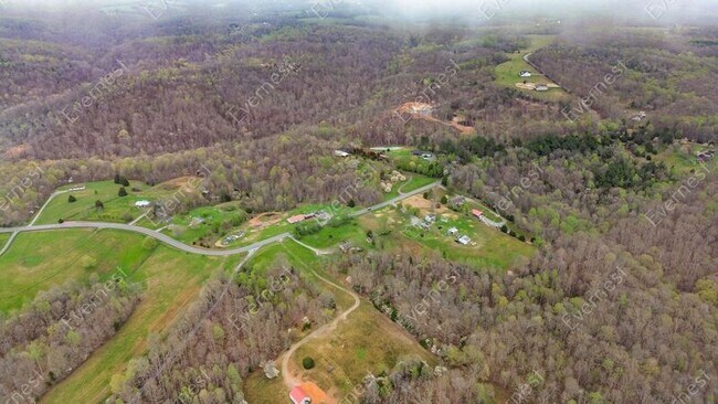 Building Photo - 7929 Daugherty-Capley Rd