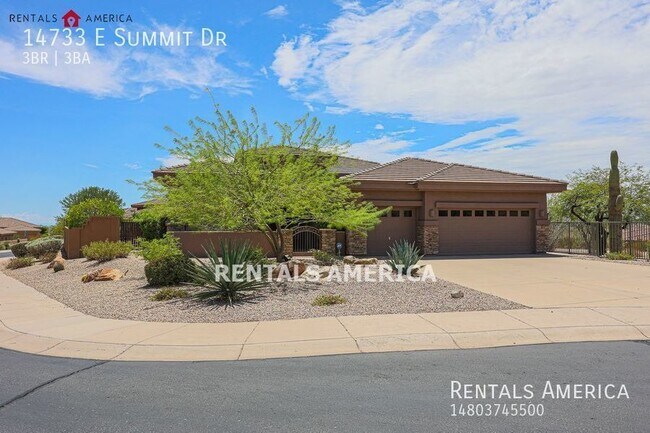 Building Photo - Beautiful 3-Bed/3-bath home in Fountain Hi...