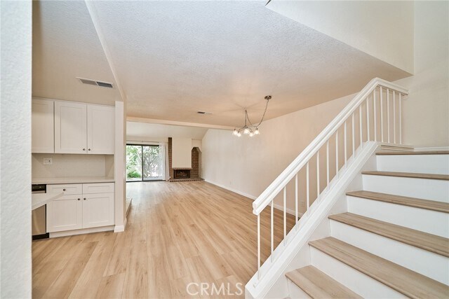Building Photo - 22810 Chardonnay Dr