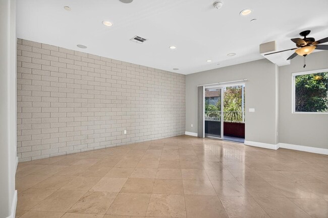 Building Photo - 18358 Saticoy St