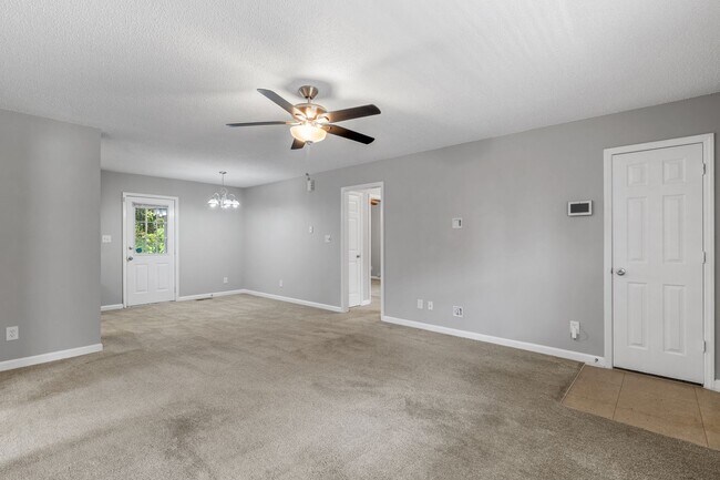 Building Photo - SW - Like New Home! Newer SS Appliances & Cabinets, Ceiling Fans, Blinds, Front Porch and Deck. M...