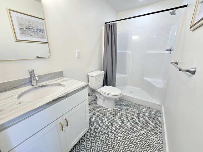 Building Photo - 119 S Pacific St