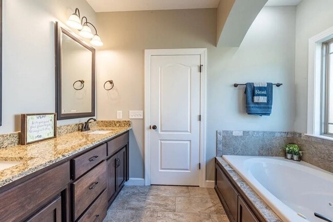 Building Photo - Available April!