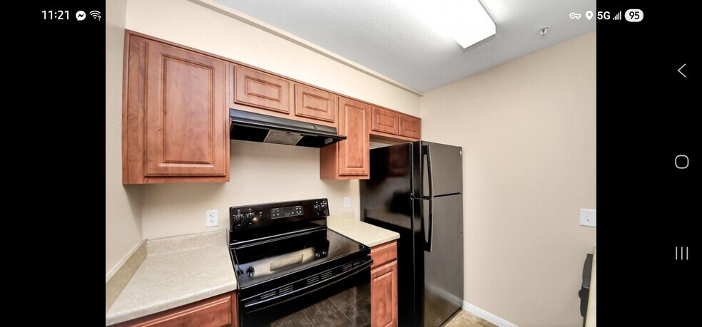 Building Photo - 8415 Hearth Dr