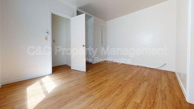 Building Photo - 554 Lighthouse Ave