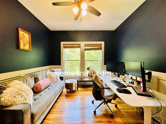 Building Photo - Beautiful Four Bedroom Home in a Quiet Neighborhood w/ an Updated Kitchen, Wood Floors, and a Fin...