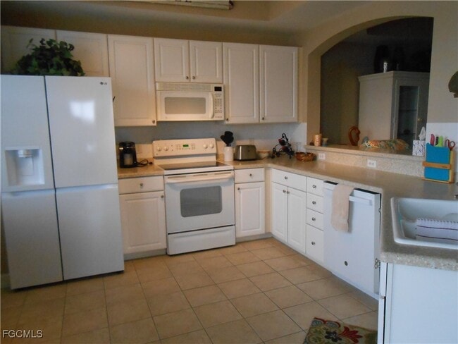 Building Photo - 10720 Ravenna Way