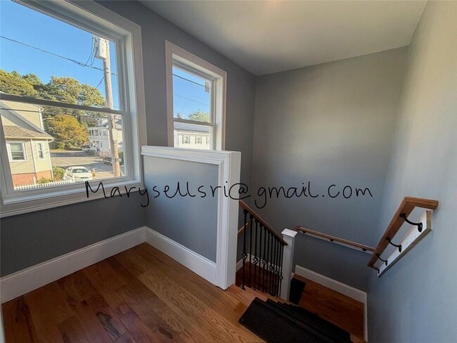 Building Photo - 93 Ledge St