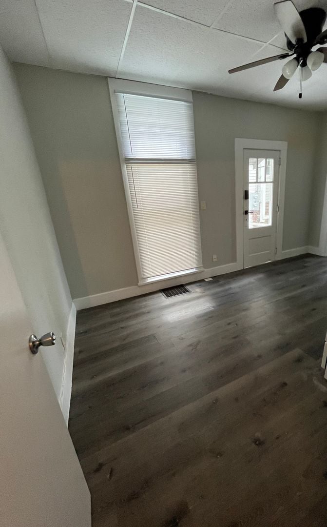 Building Photo - 212 Tinkler St