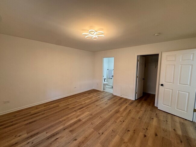 Building Photo - 1311 Loral Ave