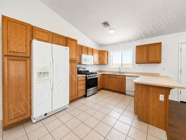 Building Photo - COOL SHADE, COZY LIVING, CONVENIENT LOCATION