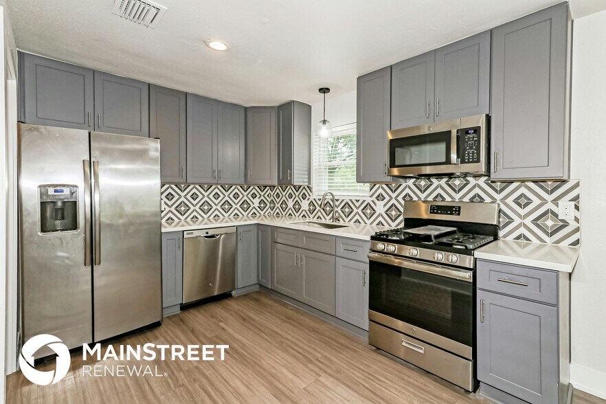 Building Photo - 4614 Cloudmount Dr