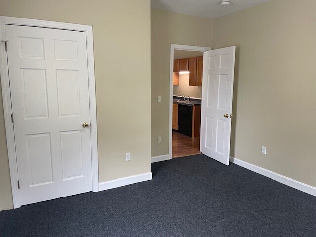 Building Photo - 15 Frankfort St