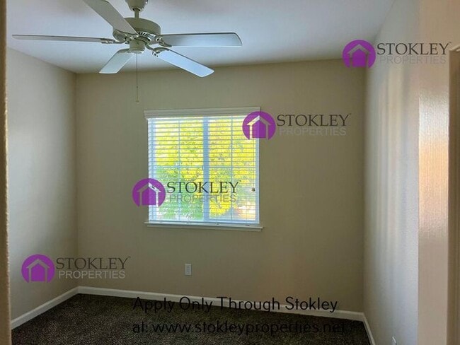 Building Photo - 1019 Sycamore Ln