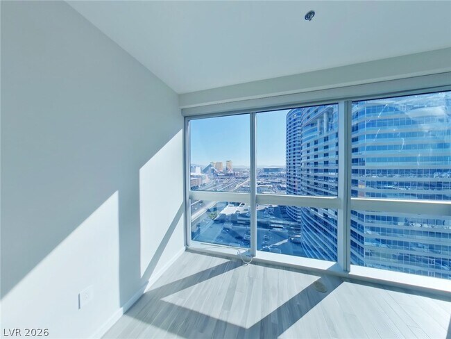 Building Photo - 4471 Dean Martin Dr