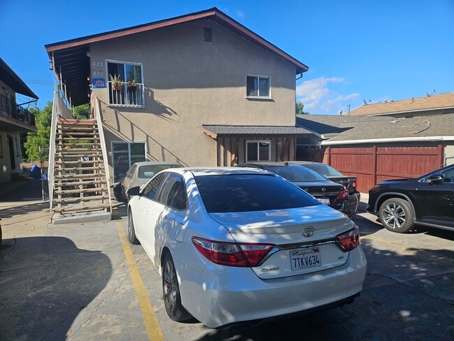 Building Photo - 820 W Sepulveda St