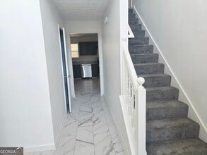 Building Photo - 255 Dairyland Dr