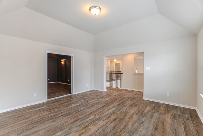 Building Photo - 8118 Little Scarlet St