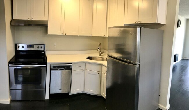 Interior Photo - 510 5th Ave