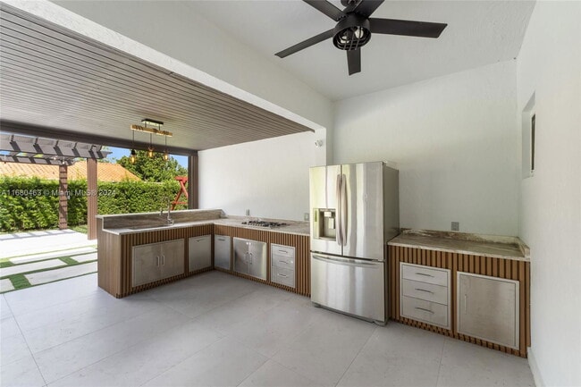 Building Photo - Winged Foot Drive, Hialeah, FL 33015 - 4 BR 3 BA house