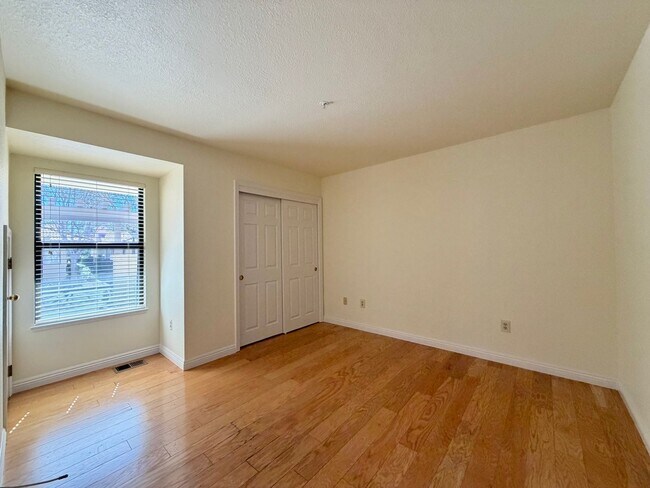 Building Photo - 3 Bedroom Condo in the Highly Desirable Fountain Grove 55+ Gated Community North Napa