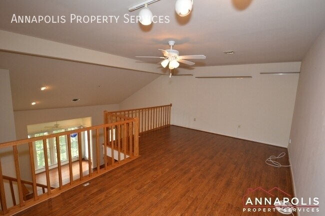 Building Photo - 2707 Summerview Way