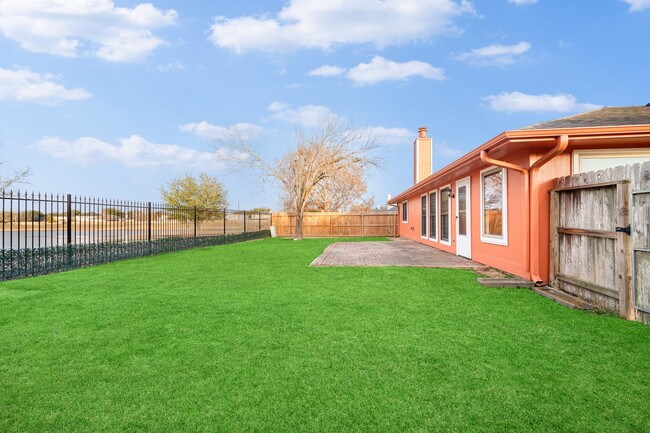 Building Photo - 1530 Hunter Green Ln