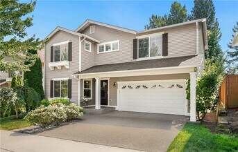 Building Photo - Snoqualmie home for rent - 3 bed, 2.5 bath, spacious loft.