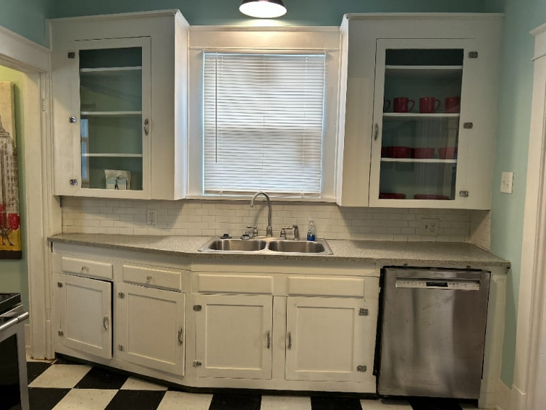 Building Photo - 1323 Franklin St