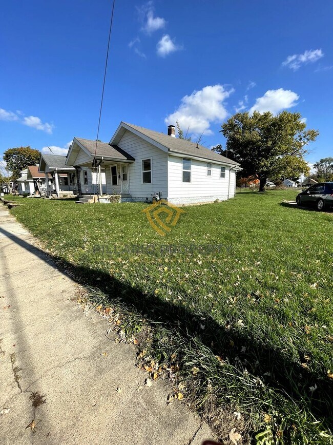 Building Photo - Cozy Anderson 2 Bedroom/1 Bathroom Cottage...